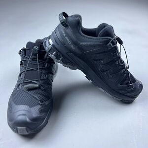 Salomon XA Pro 3D V9 Trail Shoes - Men's Size 7.5.